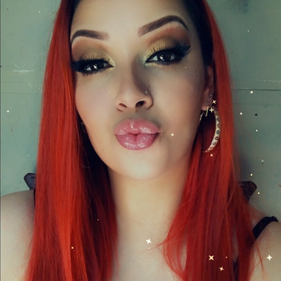 Meet your Posher, Lidya - Picture 1 of 1